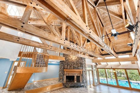Casa en venta en Palm Harbor, Florida, 4 dormitorios, 387.12 m2 № 2110279 - foto 3