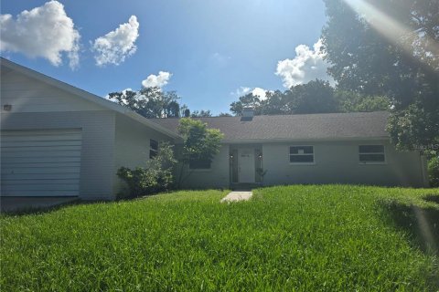 House in Palm Harbor, Florida 3 bedrooms, 220.64 sq.m. № 1824491 - photo 22