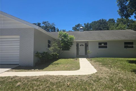House in Palm Harbor, Florida 3 bedrooms, 220.64 sq.m. № 1824491 - photo 30