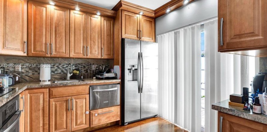 Condo in Boca Raton, Florida, 2 bedrooms № 2264839