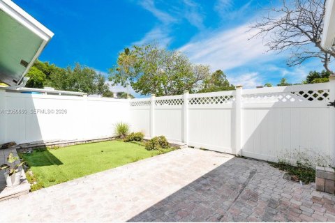 Condo in Boca Raton, Florida, 2 bedrooms № 2264839 - photo 4
