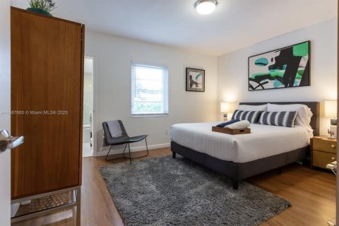 Купить виллу или дом в Майами, Флорида 2 спальни, 116.96м2, № 1941777 - фото 29