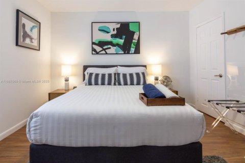 Купить виллу или дом в Майами, Флорида 2 спальни, 116.96м2, № 1941777 - фото 30