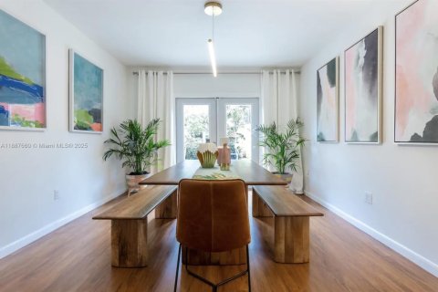 Купить виллу или дом в Майами, Флорида 2 спальни, 116.96м2, № 1941777 - фото 28