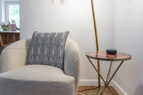 Купить виллу или дом в Майами, Флорида 2 спальни, 116.96м2, № 1941777 - фото 19