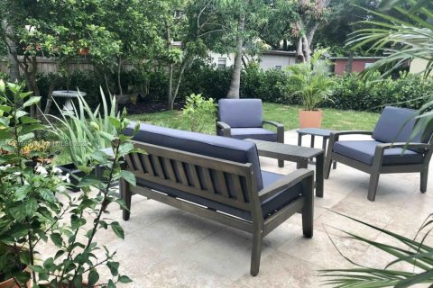 Купить виллу или дом в Майами, Флорида 2 спальни, 116.96м2, № 1941777 - фото 4