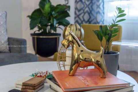 Купить виллу или дом в Майами, Флорида 2 спальни, 116.96м2, № 1941777 - фото 21