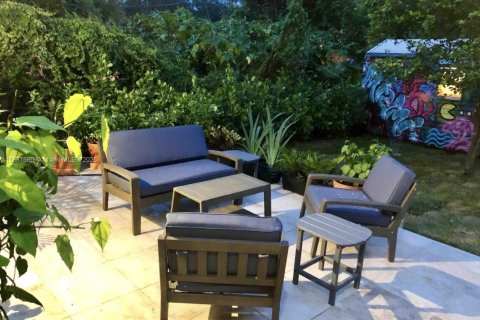 Купить виллу или дом в Майами, Флорида 2 спальни, 116.96м2, № 1941777 - фото 6