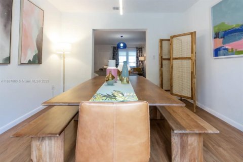 Купить виллу или дом в Майами, Флорида 2 спальни, 116.96м2, № 1941777 - фото 26