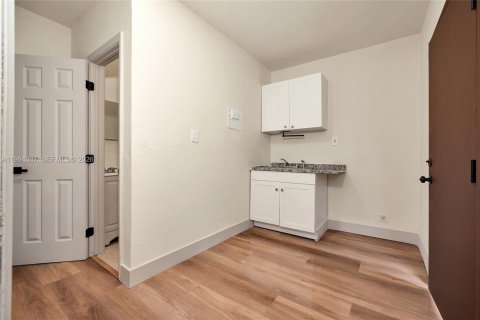 Casa en venta en West Park, Florida, 3 dormitorios, 129.97 m2 № 2062820 - foto 19