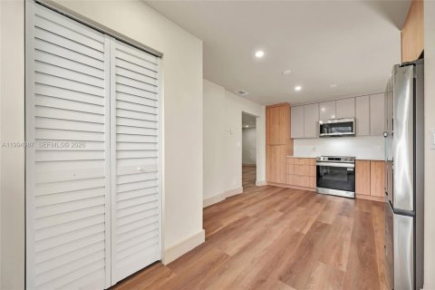 Casa en venta en West Park, Florida, 3 dormitorios, 129.97 m2 № 2062820 - foto 10