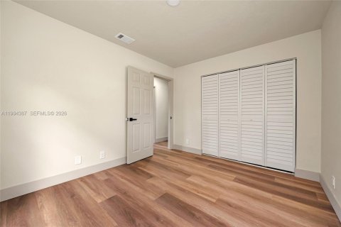 Casa en venta en West Park, Florida, 3 dormitorios, 129.97 m2 № 2062820 - foto 14