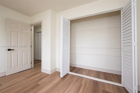 Casa en venta en West Park, Florida, 3 dormitorios, 129.97 m2 № 2062820 - foto 25