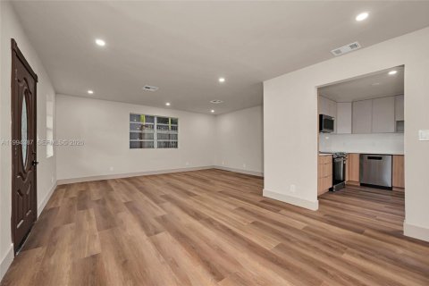 Casa en venta en West Park, Florida, 3 dormitorios, 129.97 m2 № 2062820 - foto 5