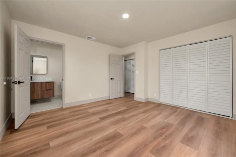 Casa en venta en West Park, Florida, 3 dormitorios, 129.97 m2 № 2062820 - foto 28