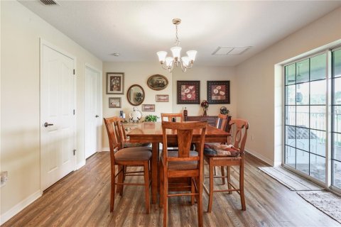 House in Bronson, Florida 3 bedrooms, 187.29 sq.m. № 1842996 - photo 27