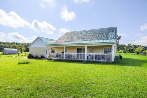 House in Bronson, Florida 3 bedrooms, 187.29 sq.m. № 1842996 - photo 6