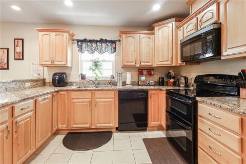 House in Bronson, Florida 3 bedrooms, 187.29 sq.m. № 1842996 - photo 21