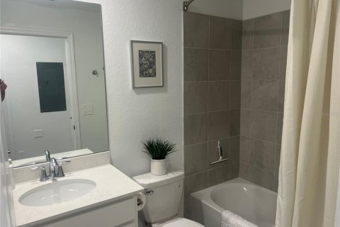 Touwnhouse à louer à Venice, Floride: 2 chambres, 125.7 m2 № 2213198 - photo 17