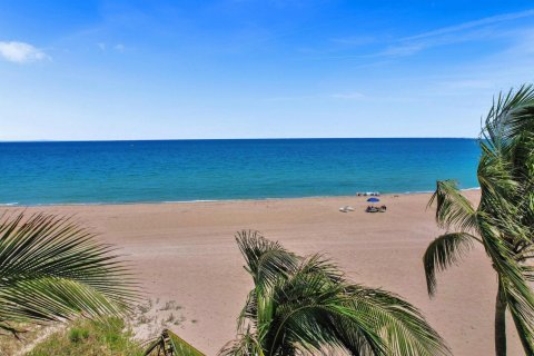 Copropriété à vendre à Pompano Beach, Floride: 2 chambres, 130.06 m2 № 1208723 - photo 1