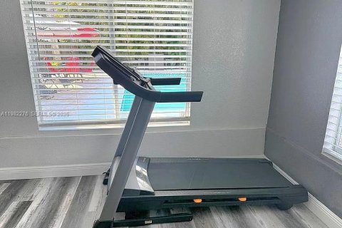 House in Fort Lauderdale, Florida 4 bedrooms, 160.63 sq.m. № 2047238 - photo 22