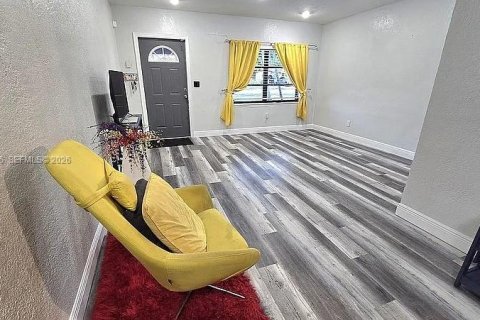 House in Fort Lauderdale, Florida 4 bedrooms, 160.63 sq.m. № 2047238 - photo 7