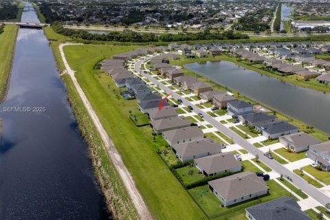 Casa en alquiler en Port St. Lucie, Florida, 3 dormitorios, 150.13 m2 № 1985970 - foto 14