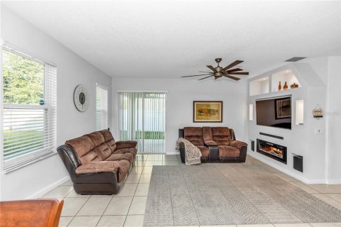 House in Mount Dora, Florida 5 bedrooms, 226.5 sq.m. № 2212207 - photo 6
