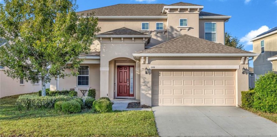 House in Mount Dora, Florida 5 bedrooms, 226.5 sq.m. № 2212207