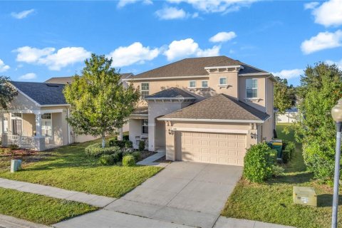 House in Mount Dora, Florida 5 bedrooms, 226.5 sq.m. № 2212207 - photo 2