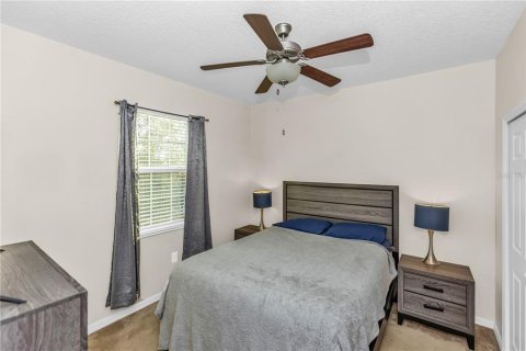 House in Mount Dora, Florida 5 bedrooms, 226.5 sq.m. № 2212207 - photo 18