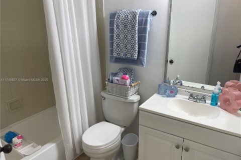Купить кондоминиум в Дорал, Флорида 1 спальня, 65.96м2, № 1698317 - фото 23