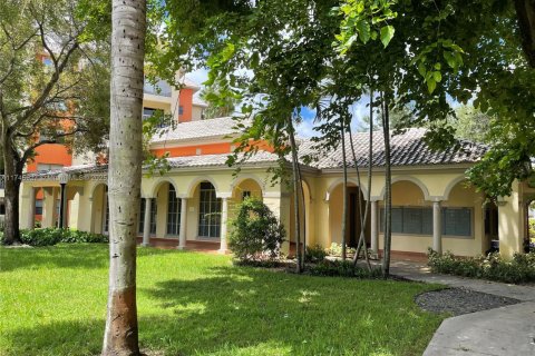 Купить кондоминиум в Дорал, Флорида 1 спальня, 65.96м2, № 1698317 - фото 30