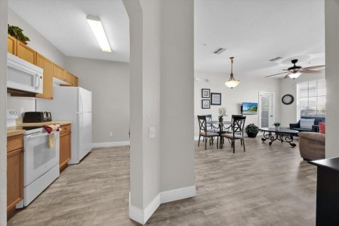 Condo in Kissimmee, Florida, 2 bedrooms  № 1628591 - photo 5