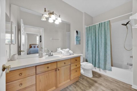 Condo in Kissimmee, Florida, 2 bedrooms  № 1628591 - photo 16