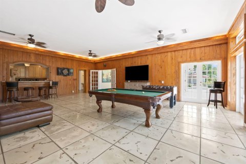 Villa ou maison à louer à Fort Lauderdale, Floride: 5 chambres, 397.99 m2 № 2267855 - photo 16