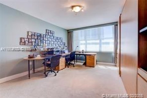 Condominio en alquiler en Hollywood, Florida, 2 dormitorios, 173.54 m2 № 1960244 - foto 8