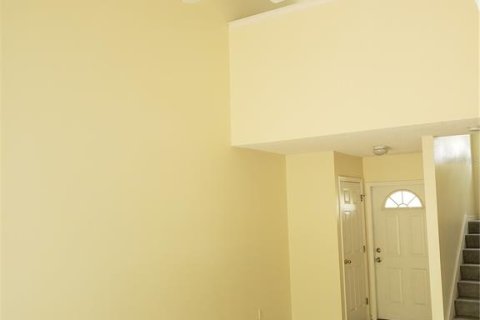 Adosado en alquiler en Largo, Florida, 2 dormitorios, 103.68 m2 № 1918739 - foto 3