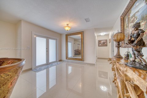 Купить виллу или дом в Хомстед, Флорида 4 спальни, 229.84м2, № 1985628 - фото 11