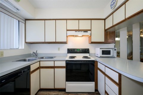 Condo in Saint Augustine, Florida, 2 bedrooms  № 2115398 - photo 8