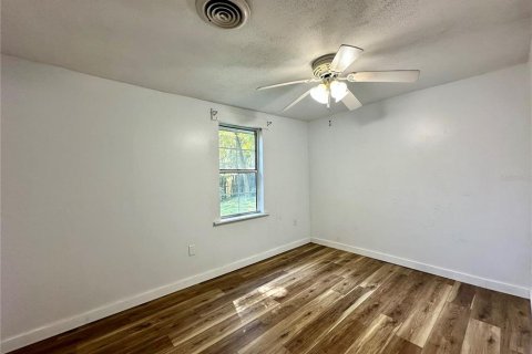 House in Orange Lake, Florida 2 bedrooms, 175.03 sq.m. № 1906681 - photo 21