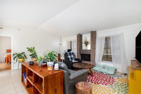 Condo in Orlando, Florida, 2 bedrooms  № 1828146 - photo 9