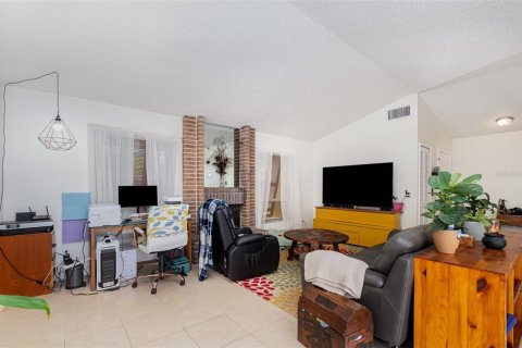 Condo in Orlando, Florida, 2 bedrooms  № 1828146 - photo 6