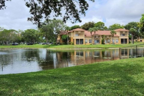 Copropriété à vendre à West Palm Beach, Floride: 2 chambres, 84.17 m2 № 1953990 - photo 4