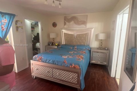 Condo in West Palm Beach, Florida, 2 bedrooms № 1953990 - photo 19