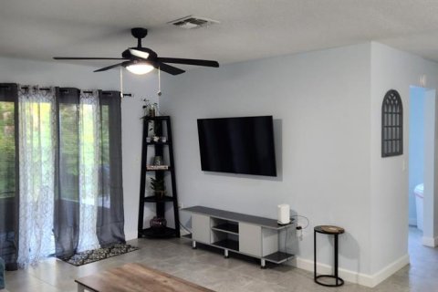 Villa ou maison à louer à Dunnellon, Floride: 2 chambres, 106.09 m2 № 1534880 - photo 12