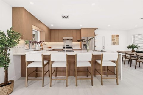 Casa en venta en South Miami, Florida, 4 dormitorios, 178.19 m2 № 1968413 - foto 5