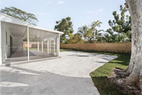 Casa en venta en South Miami, Florida, 4 dormitorios, 178.19 m2 № 1968413 - foto 20