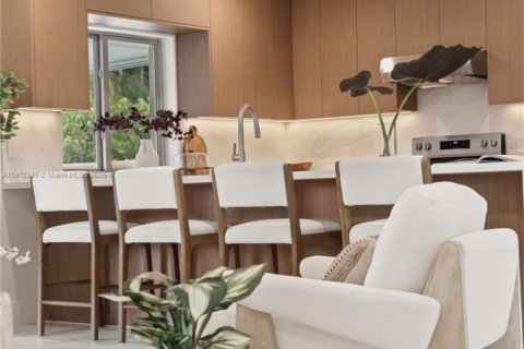 Casa en venta en South Miami, Florida, 4 dormitorios, 178.19 m2 № 1968413 - foto 19