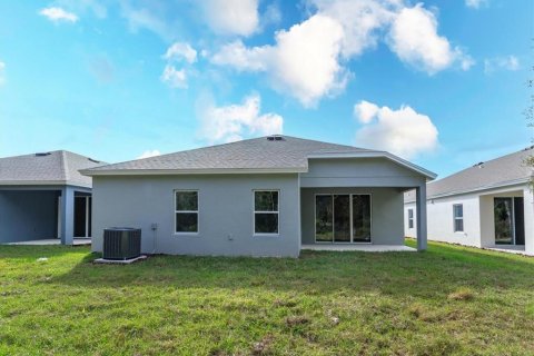 House in Winter Haven, Florida 4 bedrooms, 196.02 sq.m. № 1907136 - photo 2
